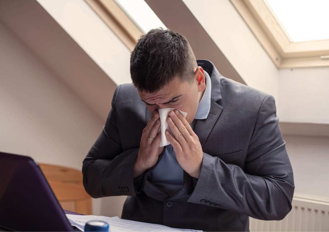 יום מחלה בעבודה: המידע השלם לעובד השכיר